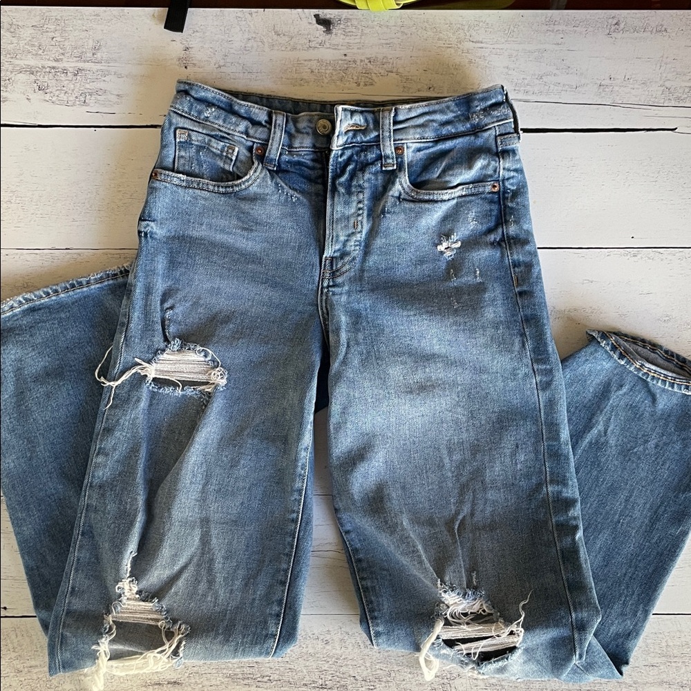 O.G. Loose Distressed Blue Jeans Old Navy size 0